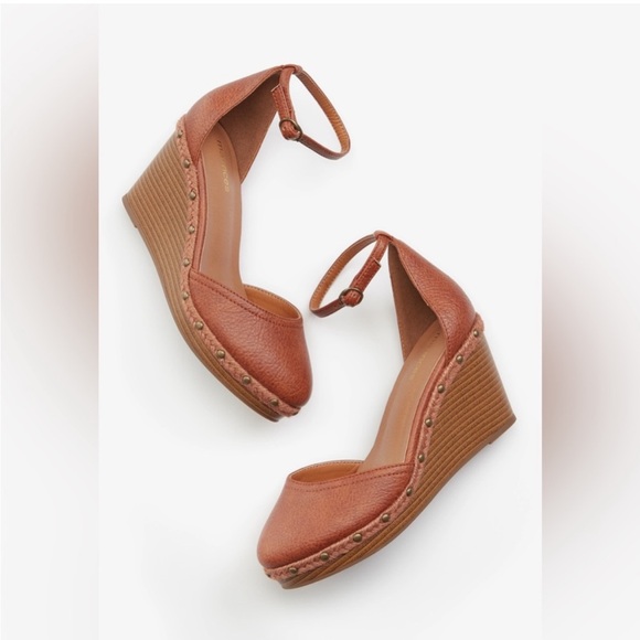 Maurices Shoes - NWT Maurice’s Bella Studded Wedge